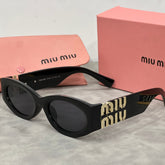 Óculos de Sol Miu Miu Gatinho Com Logo