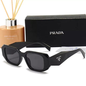ABRIL BLACK - 2 Óculos - MIU MIU | Prada - COMPRE 1 LEVE 2